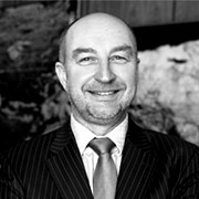 MUDr. Peter Širola